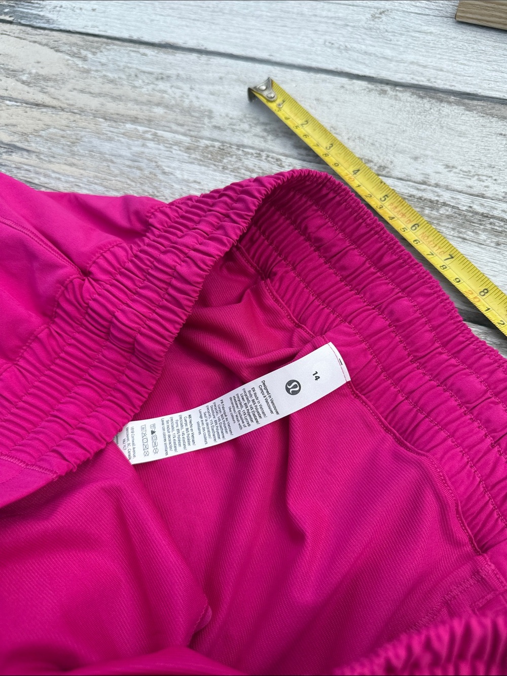 Lululemon Hotty Hot High-Rise Lined Short 4" Pink Flare Size 14 NWT - Picture 5 of 6